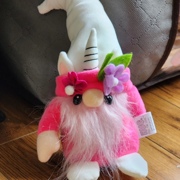 Skye the Gnomie - Picture 1 of 4